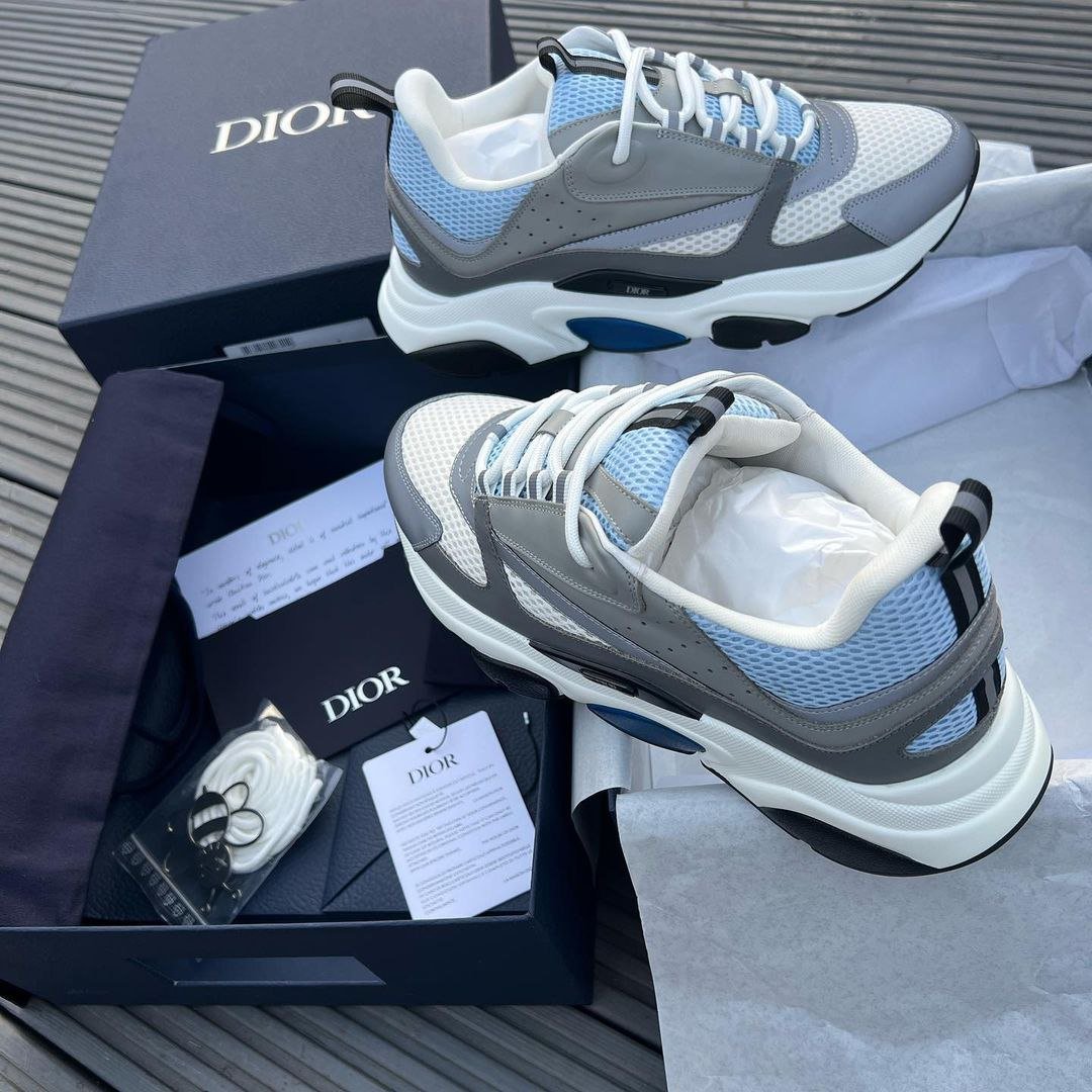 Christian Dior Shoes pallet liquidation and Wholesale - Image 3