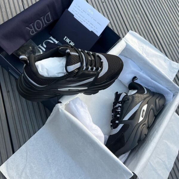 Christian Dior Shoes pallet liquidation and Wholesale - Image 4