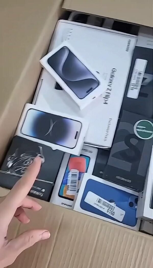 Amazon Electronics Mystery Boxes pallets - Image 5